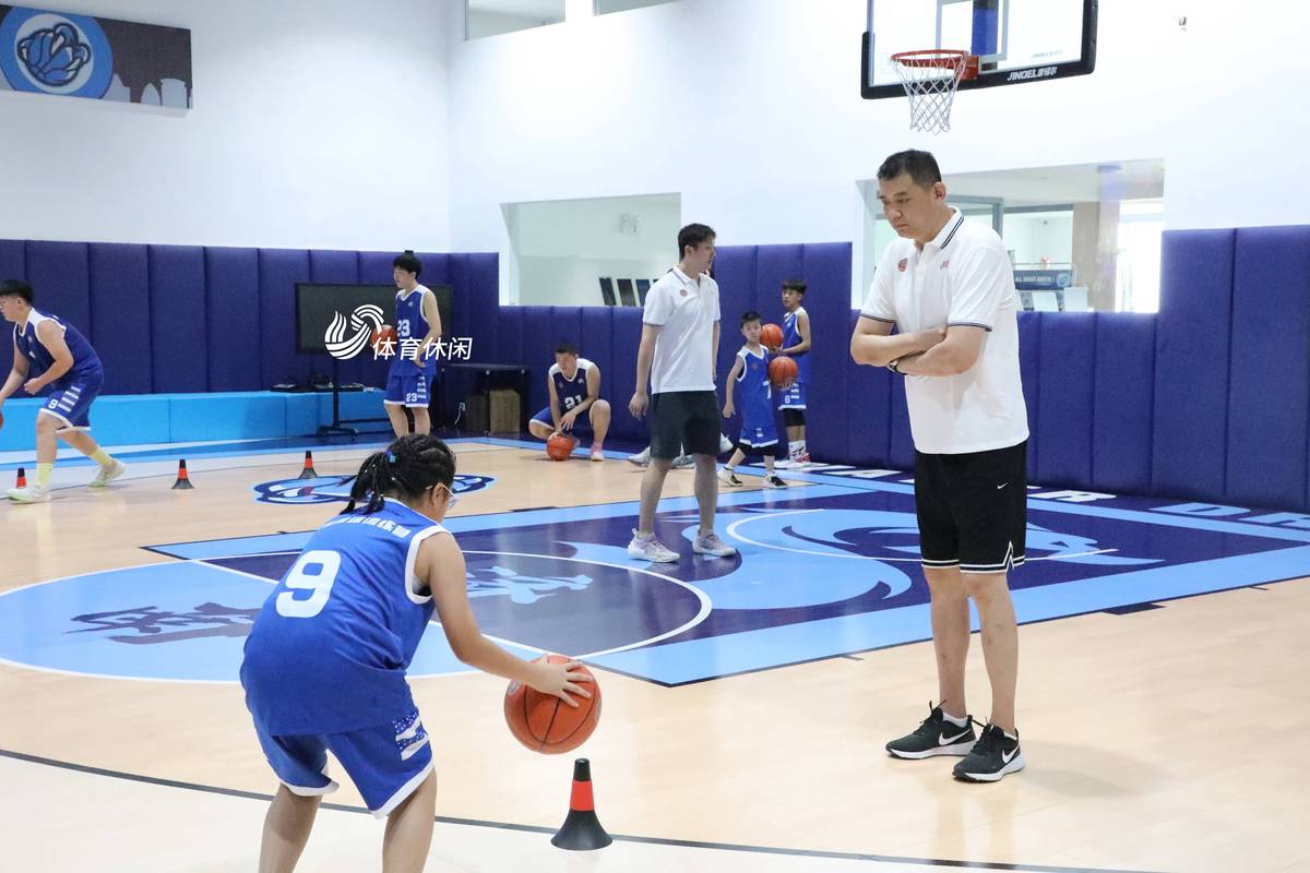 青少年篮球训练方法大全视频